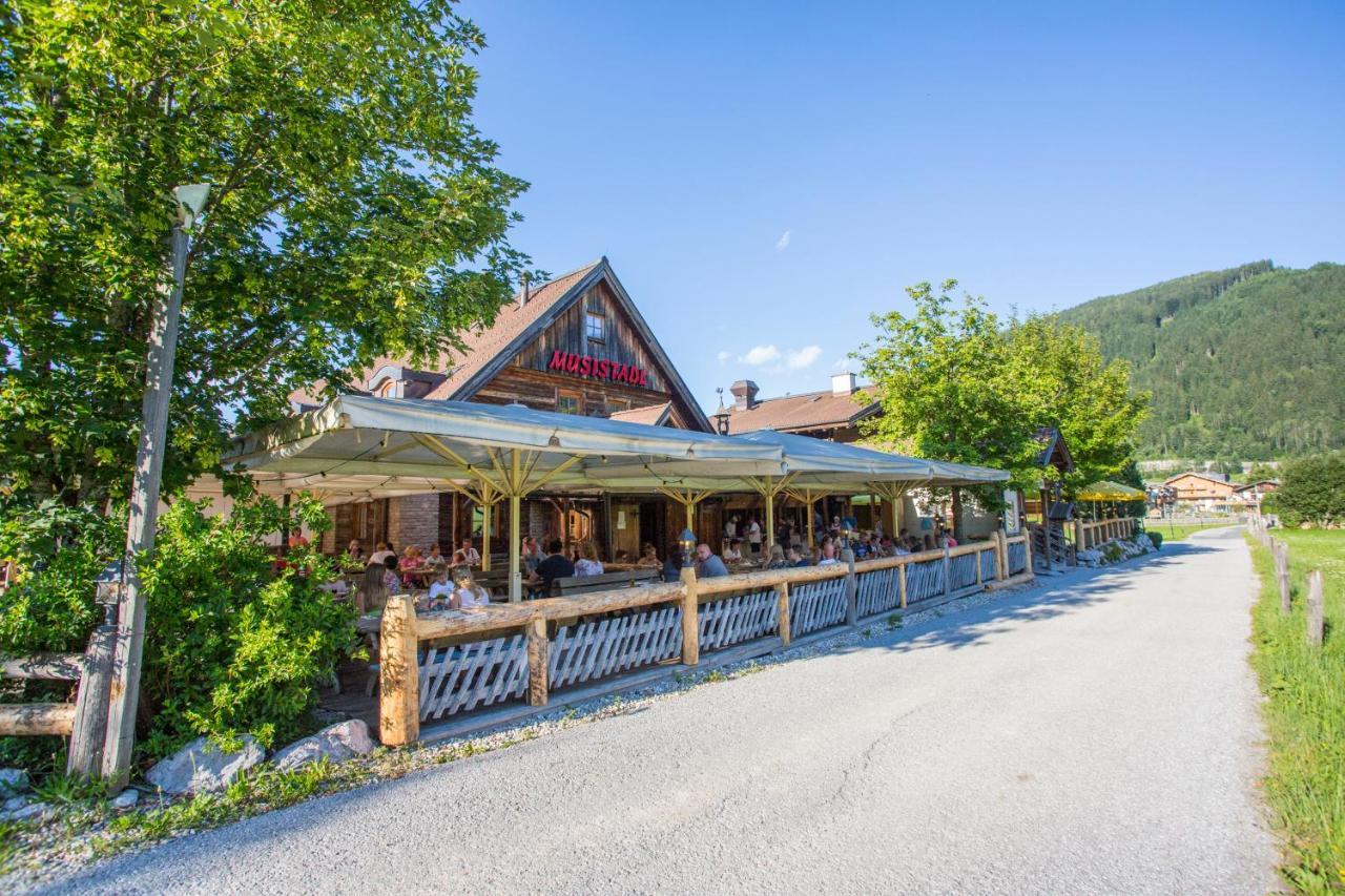 Alpenchalets Flachauer Gutshof 외부 사진